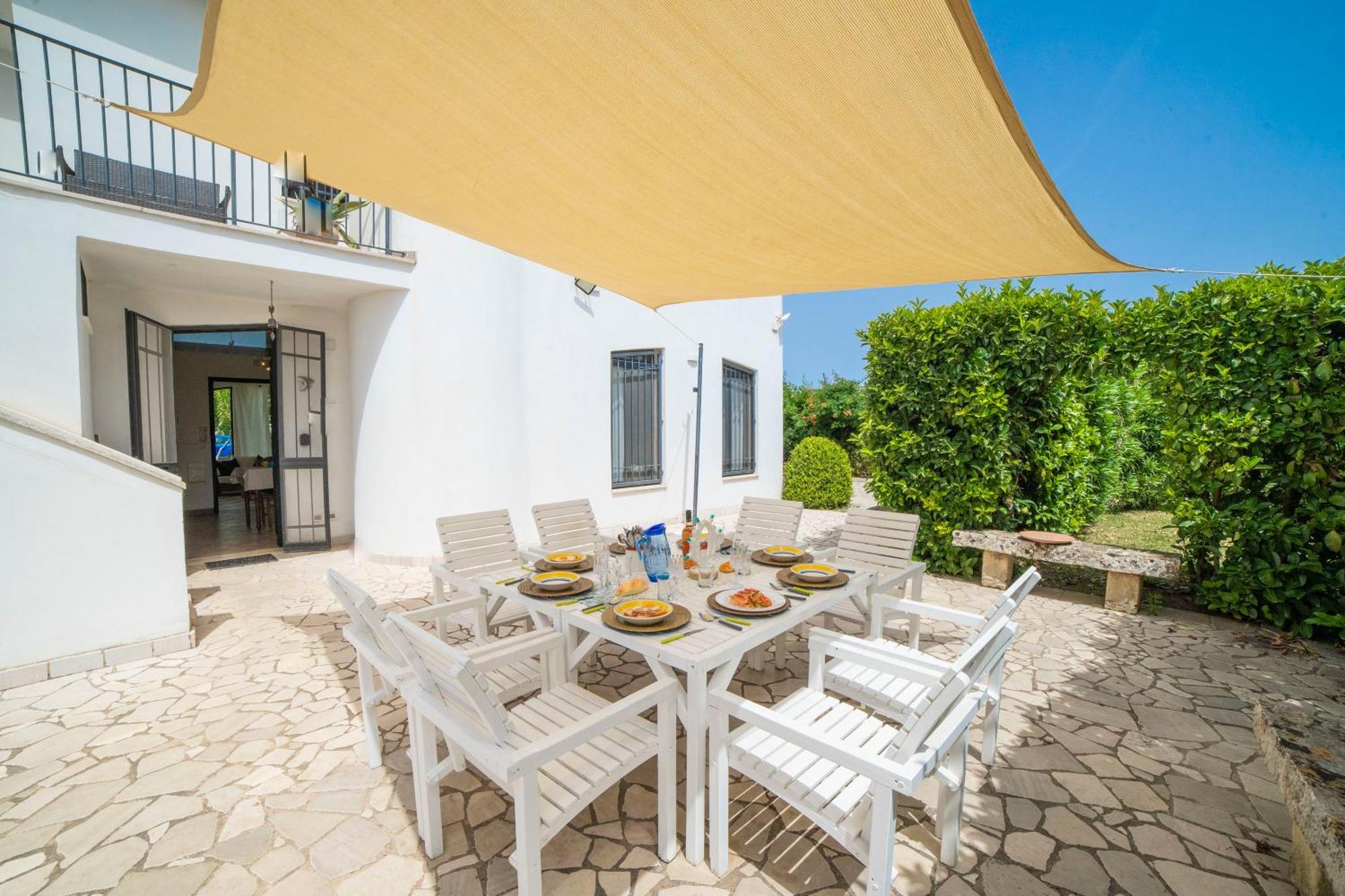 Villa Lisa Garden And Pool - Happy Rentals Melendugno Exteriör bild